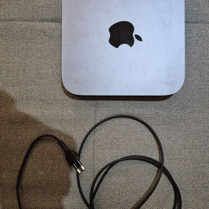 맥미니 2018 i7 / ram 8 / ssd250 팝니다