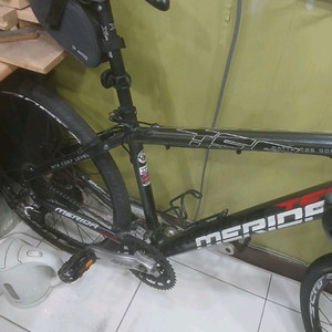 메리다 TFS 900 MTB 검정색