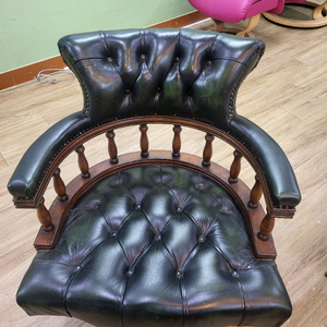 가죽 사무용 회전 의자 외 여러 의자들(클래식+모던)