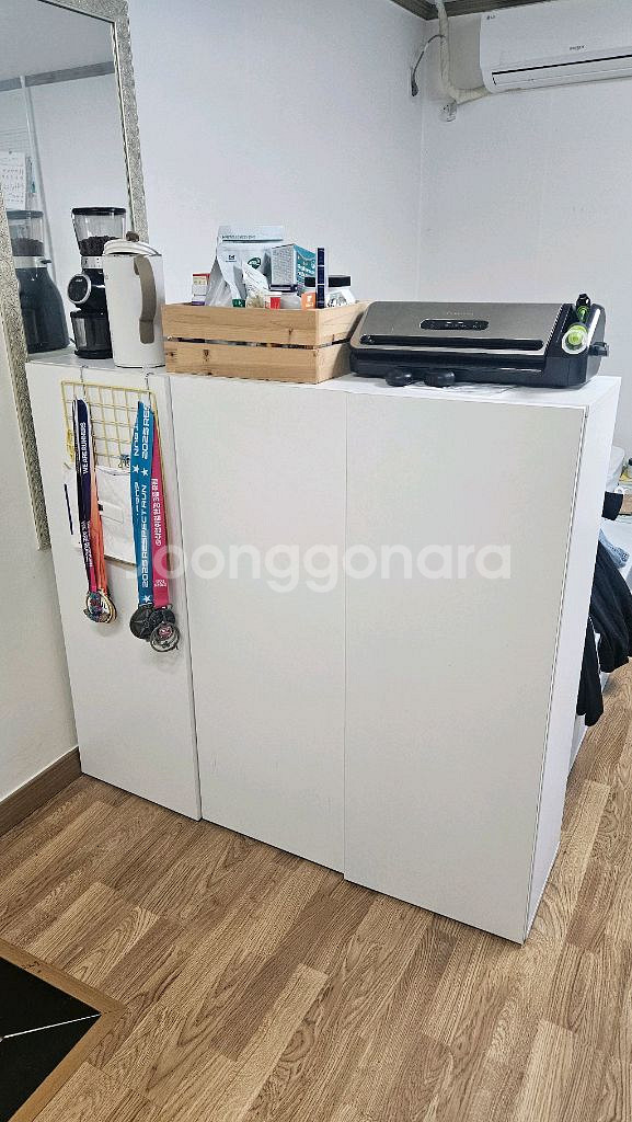 폭 넓은 수납함--0