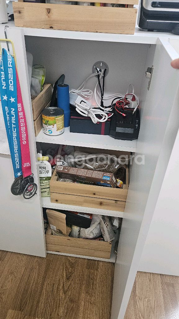 폭 넓은 수납함--1