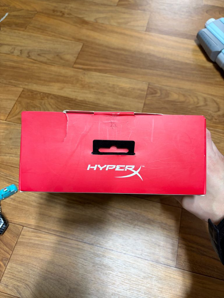 하이퍼엑스 오르빗 S 게이밍 헤드셋--2