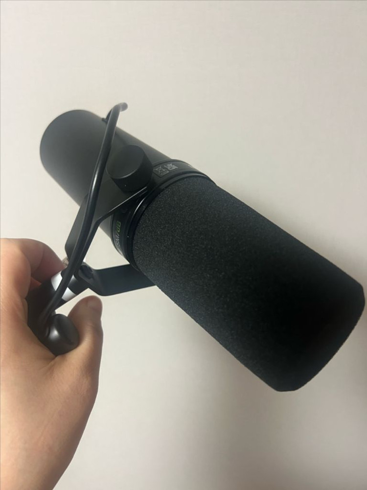 슈어 SM7DB 다이나믹 마이크 이미지