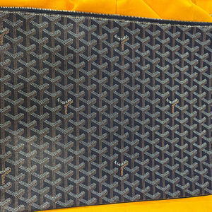 코야드 세나 클러치 MGM