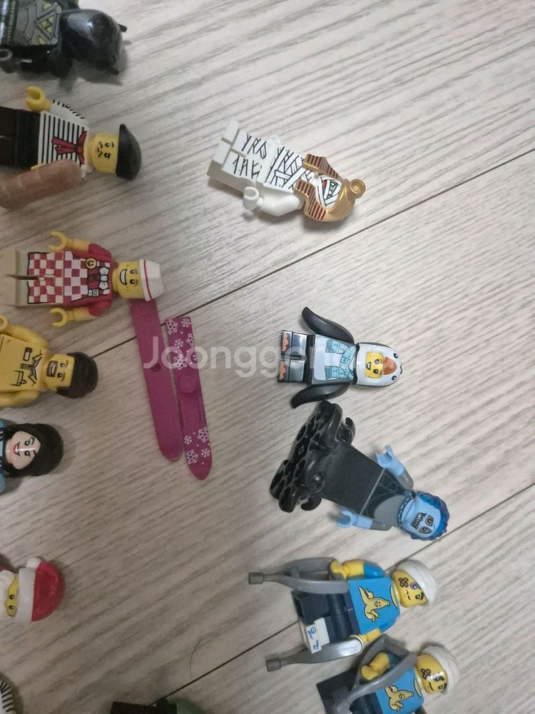 레고 미니피규어 대량42개 세트 10만4천원. 택포팝니다--2