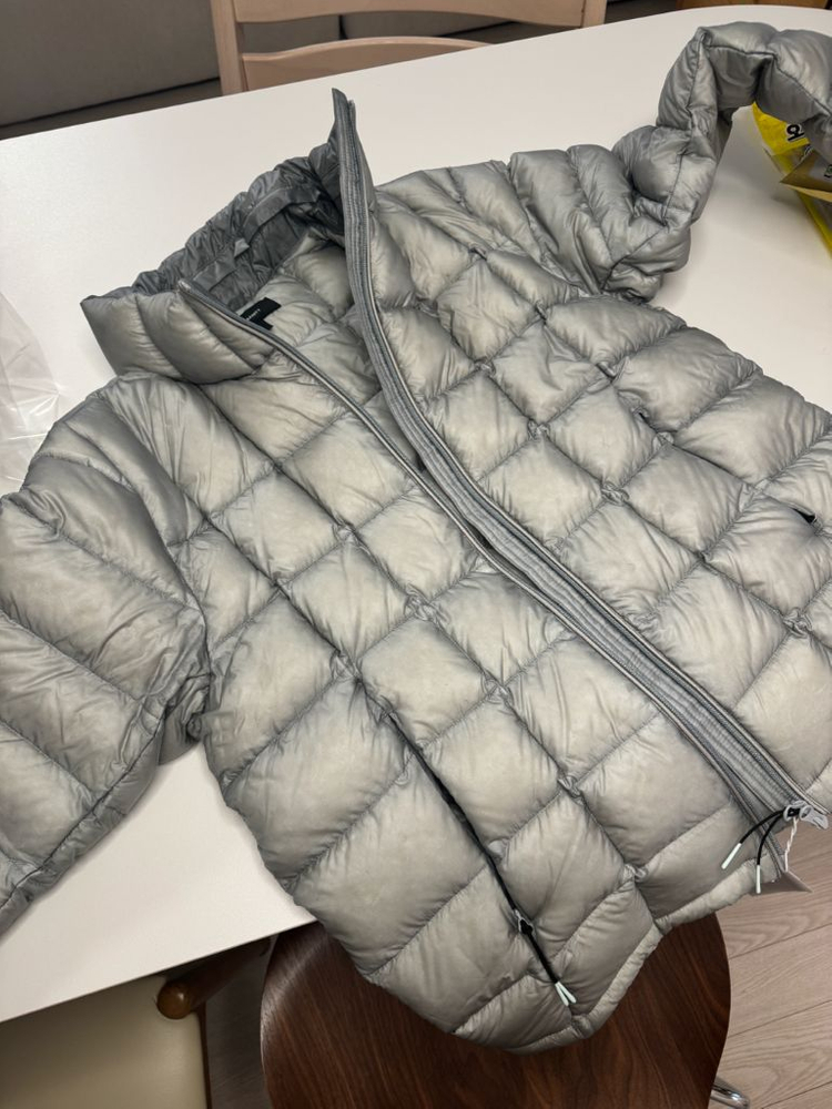 구스다운 패딩점퍼 999휴머니티 이미지