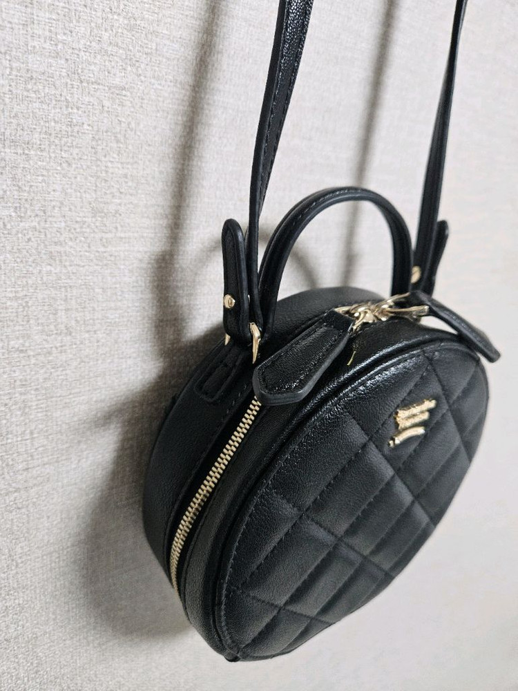 사만사타바사 써클 레더 크로스백--2