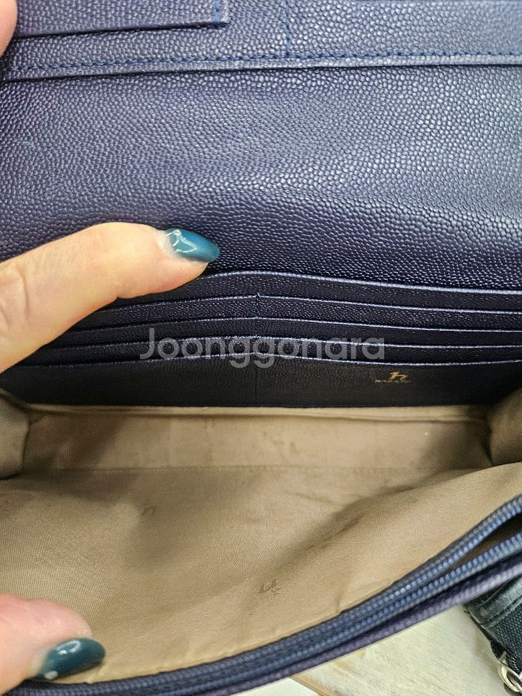 헤지스 체인크로스백 겸 클러치백--9