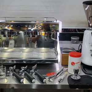 씨메03네오 커피머신 벨로즈자동그라인더 포함