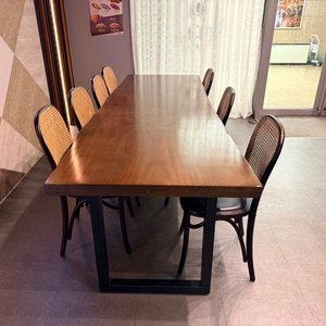 8인용 원목 테이블 (2600*900)