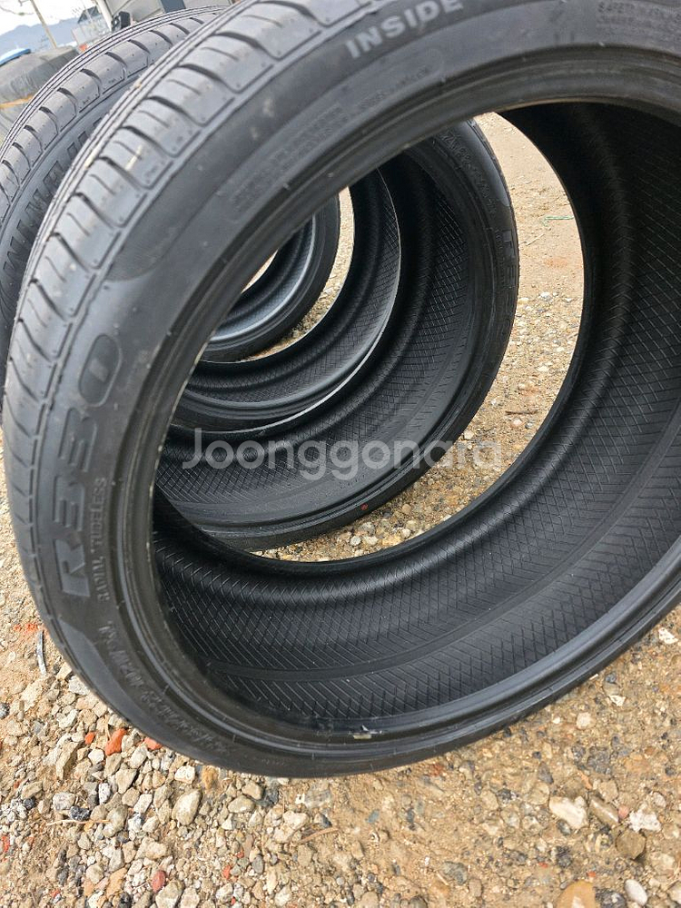 265/35/22 4본(1대분) 윈런 R330 판매합니다.--1