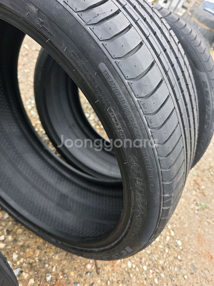 265/35/22 4본(1대분) 윈런 R330 판매합니다.--2