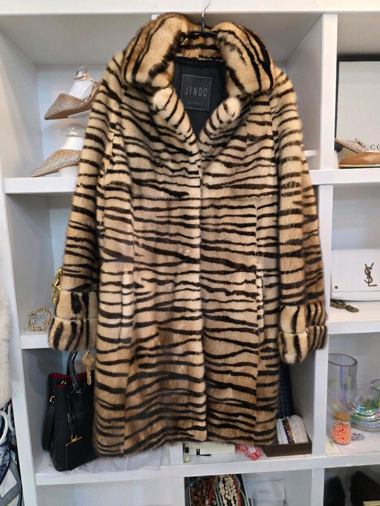 세일 최고급 진도모피 휘메일 밍크코트--1