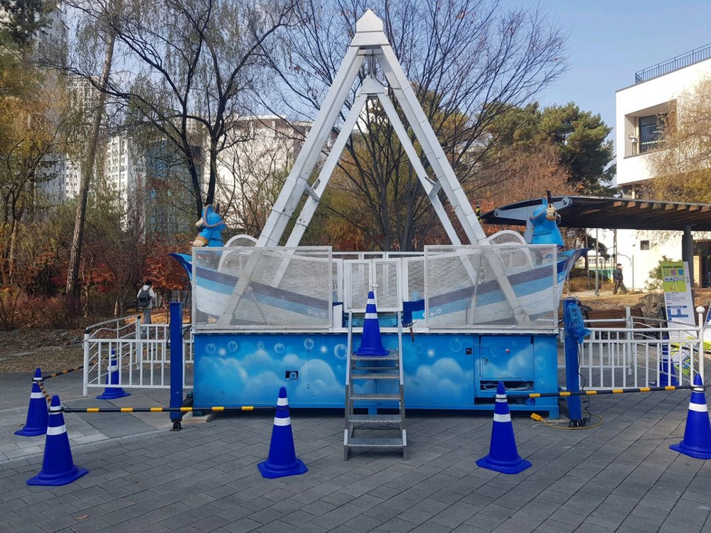 놀이기구 바이킹 / 회전그네 / 풍선다트 대여 및 중고판매 이미지