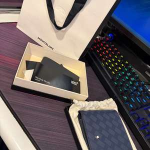 몽블랑 남성용 반지갑 (2일 사용) 급처 ㅜㅡㅜ 가격제시 받아요 이미지