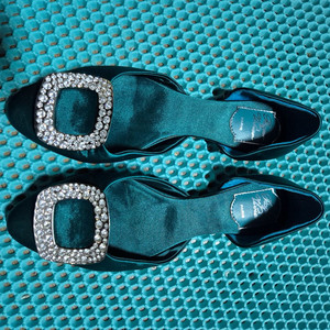 가격내림끝 새상품 240 로저비비에 플랫슈즈