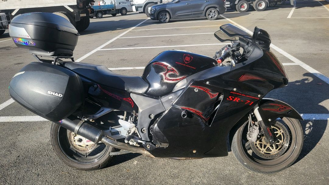 혼다 CBR1100XX 블랙버드--6