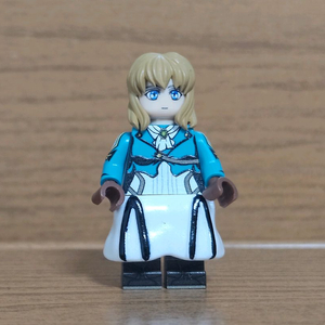 레고 커스텀 바이올렛 에버가든 피규어 팝니다