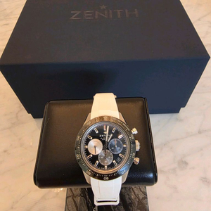 제니스 크로노스포츠 블랙 + 디버클 화이트 러버스트랩