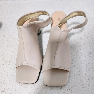 여성 레더 뮬 힐