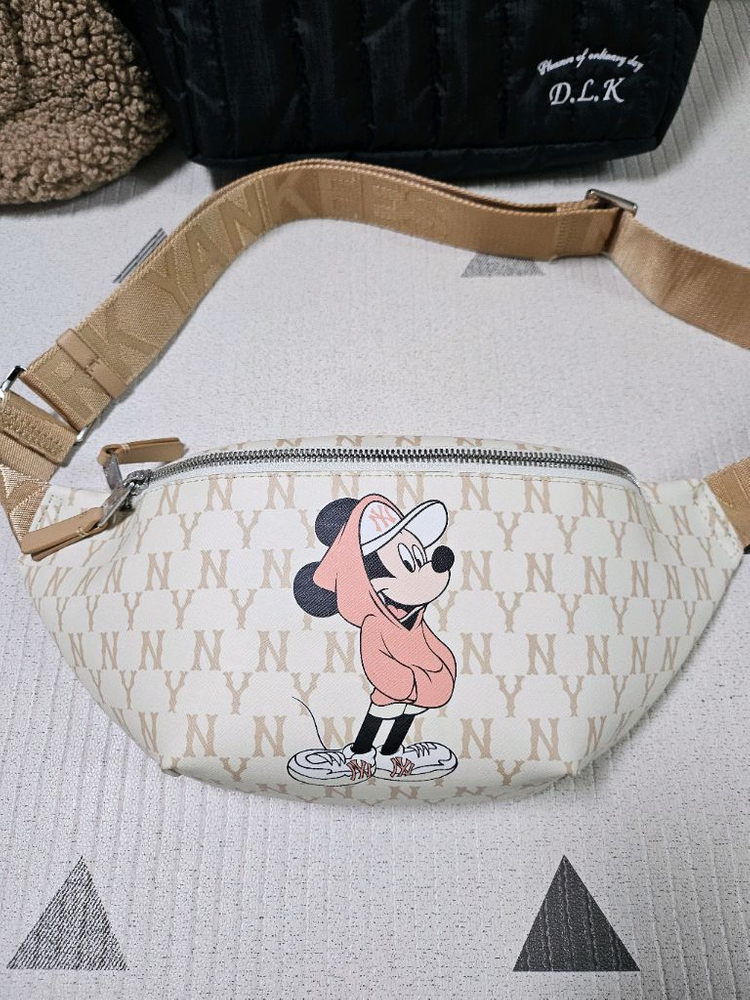 가방 모음 (커버낫, MLB, 키플링, 코치, 프리마클라쎄,마르헨제이등)--2