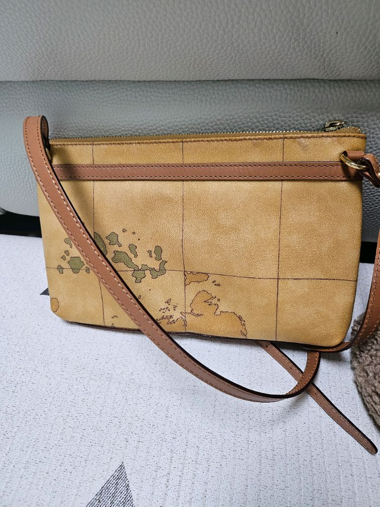 가방 모음 (커버낫, MLB, 키플링, 코치, 프리마클라쎄,마르헨제이등)--7