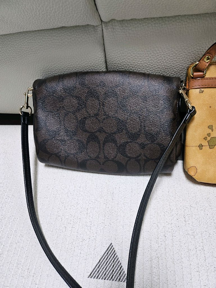 가방 모음 (커버낫, MLB, 키플링, 코치, 프리마클라쎄,마르헨제이등)--9