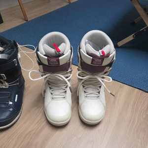 2324 반스 프로 부츠 255