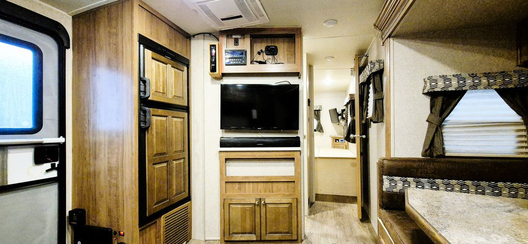 락우드 미니 라이트 2506S 카라반 / 2200만원 / 초저렴!! 정박용!! 이동 용이!! 이미지