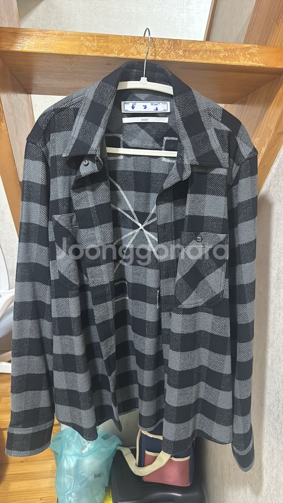 오프화이트 애로우 플란넬 셔츠--1