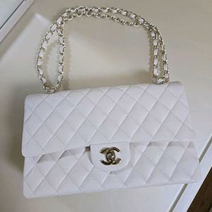 샤넬 클래식 클미 화이트