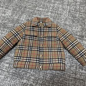 버버리 키즈 퀄팅자켓6Y