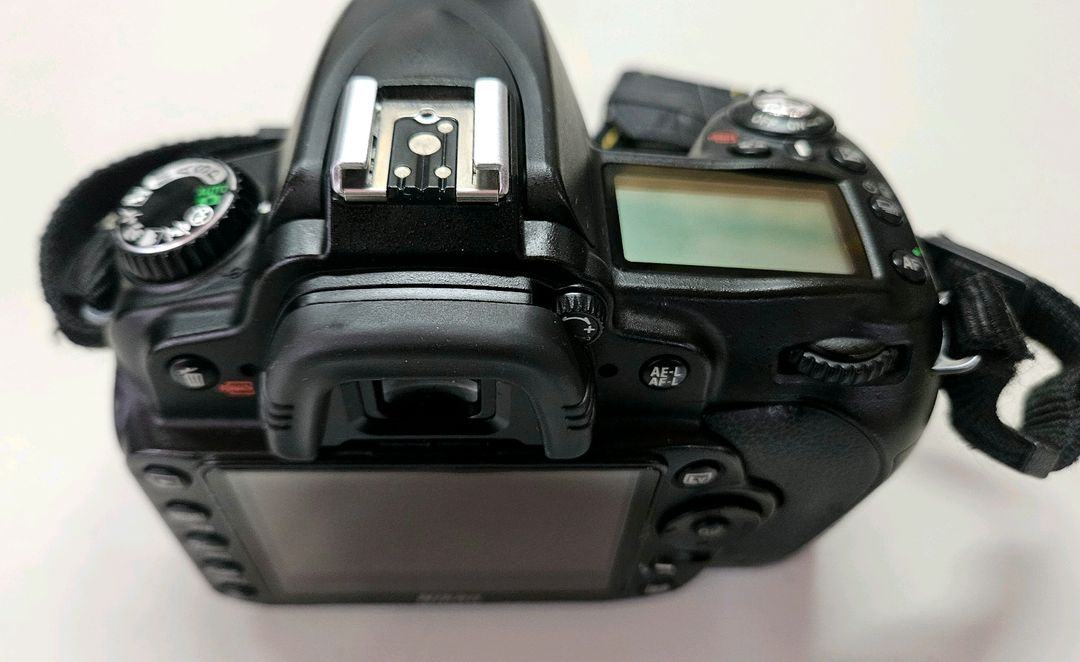 NIKON 니콘 보급형 DSLR D90 A급 입문용 초보용 카메라 이미지