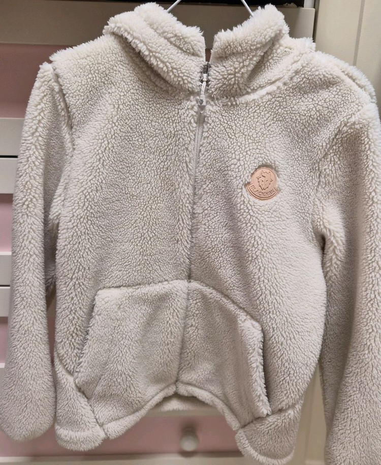 블랙야크 아동 후리스 145 판매합니다.--1