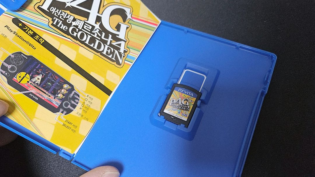 PS VITA 슈퍼로봇대전 4종 + 페르소나4골든--6