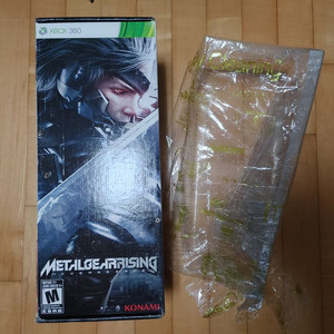 메탈기어솔리드 라이징 - 플라즈마 검 한정판 이미지