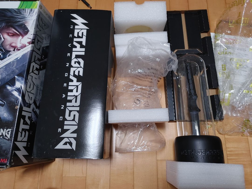 메탈기어솔리드 라이징 - 플라즈마 검 한정판 이미지