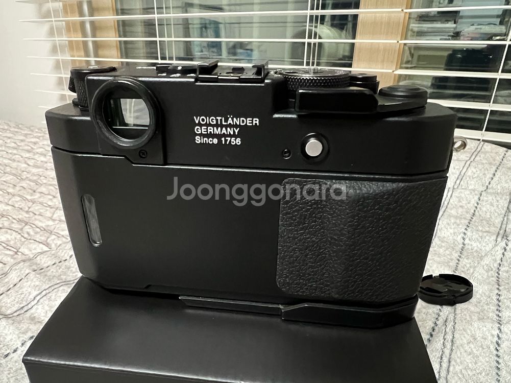 보이그랜더 베사 R2A + 울트론 35mm f2 + 전용 후드 박스셋--1