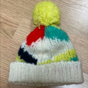 타오 니트 비니 방울모자