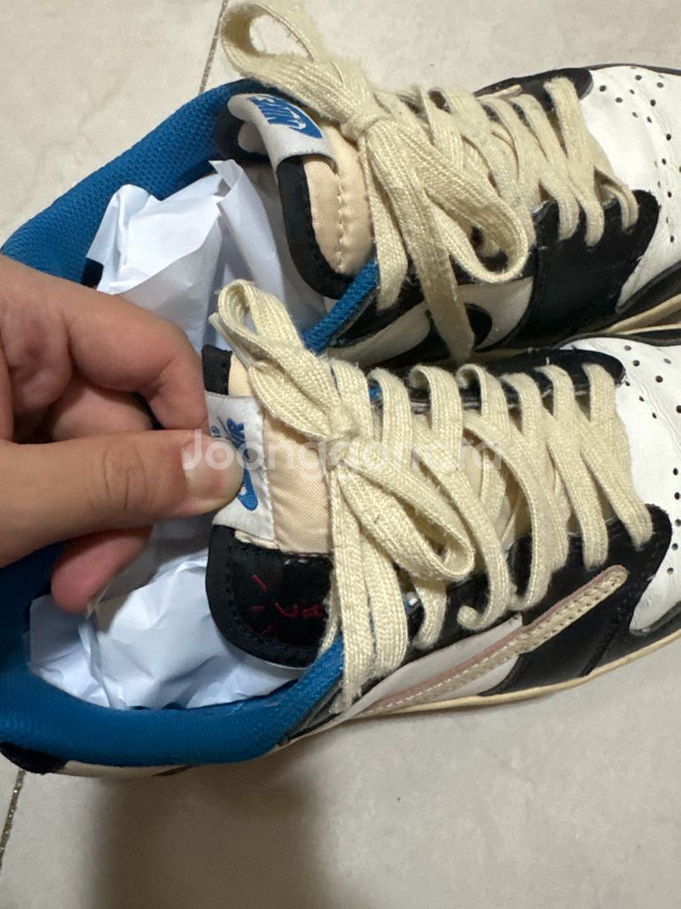 나이키 에어 조던 1 트래비스 스캇 프라그먼트--4