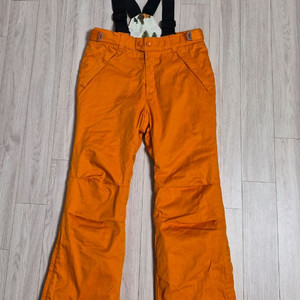 베네통 스키바지. 눈썰매바지. 155