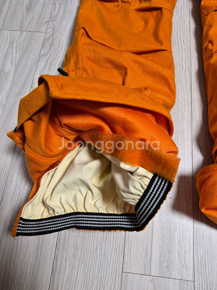 베네통 스키바지. 눈썰매바지. 155--7