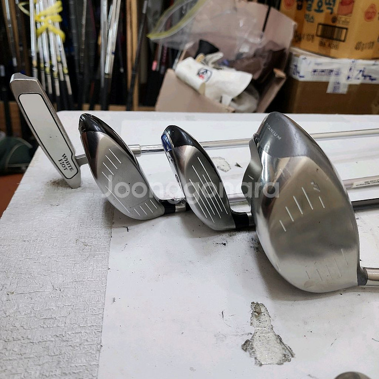 30만 테일러메이드 아이언 등 여성용 중고골프채 풀세트--9