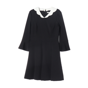 [S]잇미샤 블랙 화이트 물결 카라 긴팔 플레어 원피스 하객룩 드레스