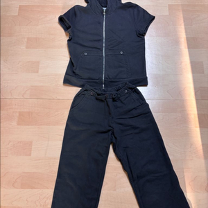 먹색 츄리닝 상하의 세트