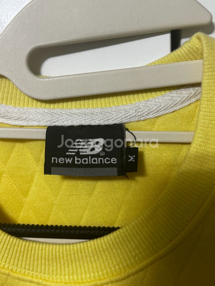 뉴발란스 퀼팅 맨투맨 M--1