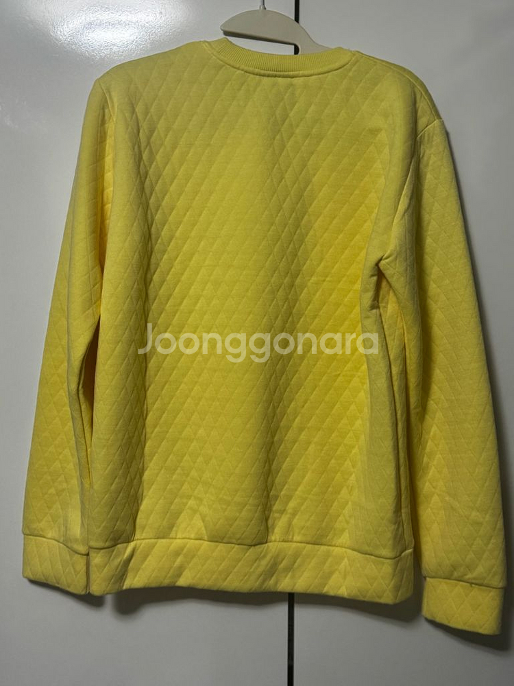 뉴발란스 퀼팅 맨투맨 M--3