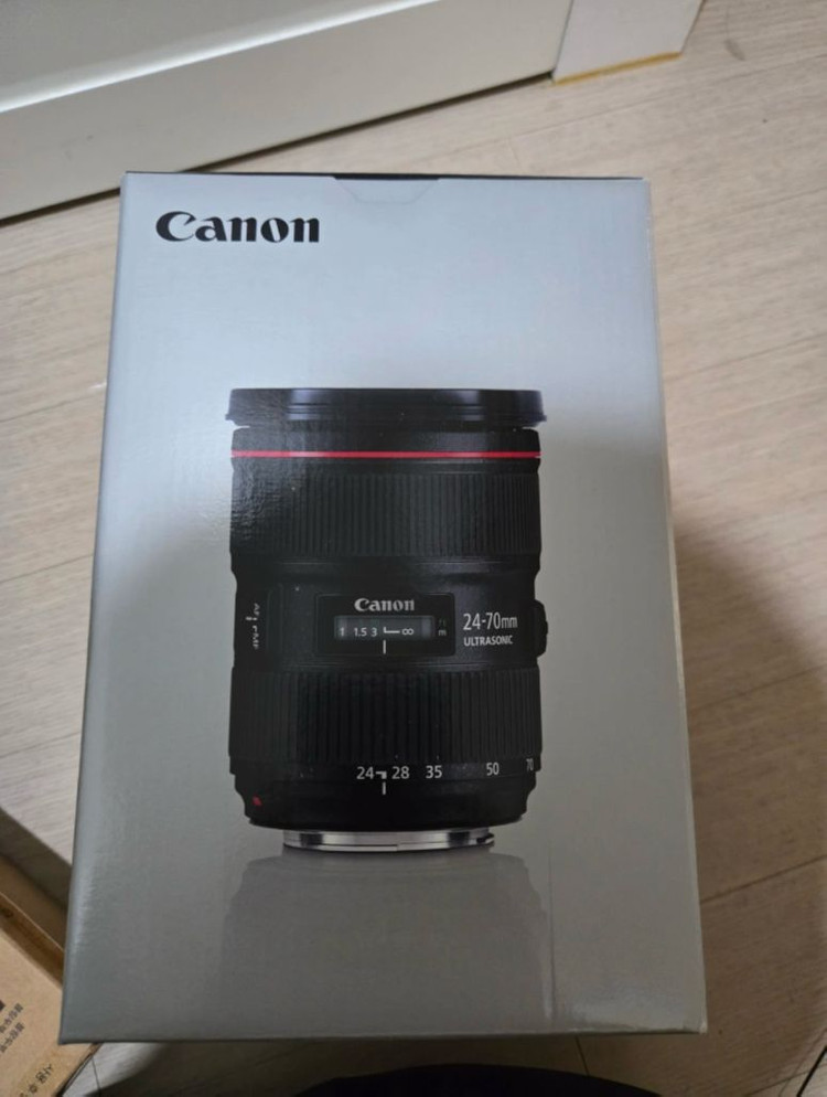 신계륵 EF 24-70mm f/2.8L II USM--2