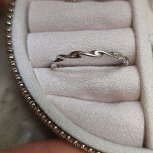 모나코어나더 스털링 실버 트위스트 반지