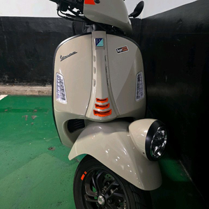 베스파gtv300 신형 베이지 필수 튠 판매합니다. 이미지